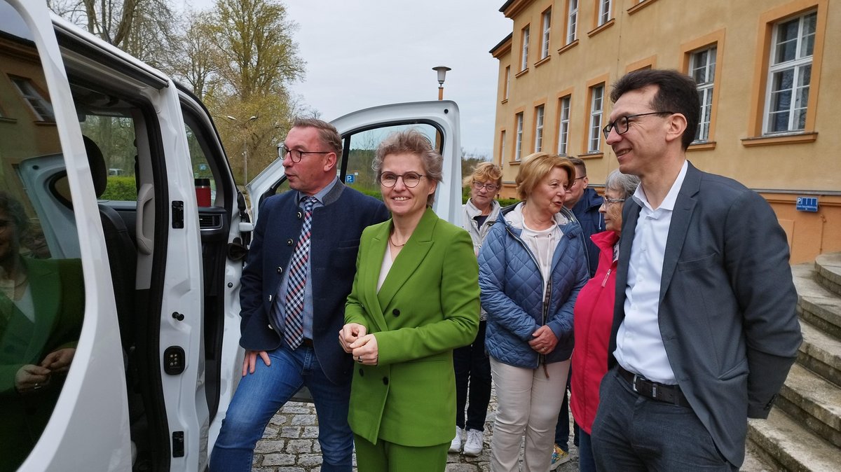 Besuch des Seniorinnenbus in Premnitz